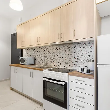 Bliss - 5' To Old Town La Canea